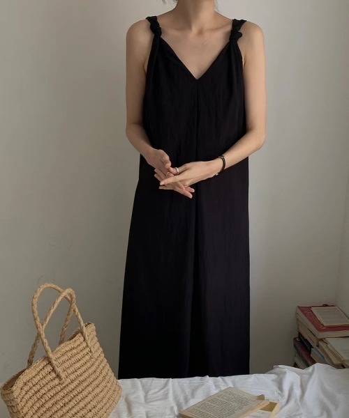 ABITOKYO(アビトーキョー)の「フロントタックVネックキャミワンピース(ワンピース・レディース・ブラック/アイボリー/ベージュ・L/M/XL)」の7枚目の写真