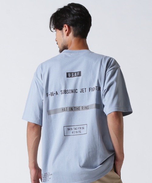 AVIREX(アヴィレックス)の「《直営店限定》STENCIL T-SHIRT "HAT IN THE RING" / ステンシル Tシャツ "ハット イン ザ リング" / AVIREX / アヴィレックス(Tシャツ/カットソー・メンズ・ホワイト/その他10/その他18/ブラック・M/L/XL/2XL)」の4枚目の写真