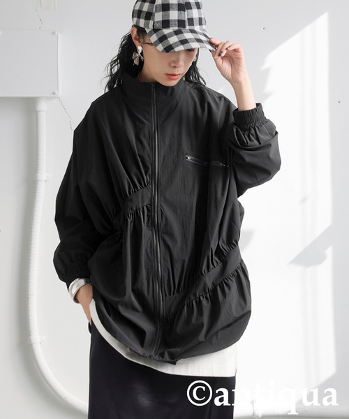 antiqua(アンティカ)の「ギャザーデザインジャケット(ブルゾン・レディース・ブラック・ONESIZE)」の2枚目の写真