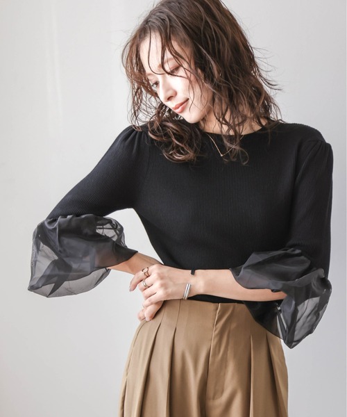 La-gemme(ラジェム)の「オーガンジーバールン袖リブニット(ニット/セーター・レディース・グレー/ブラック/ホワイト・フリー)」の3枚目の写真