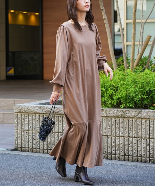 mili an deni(ミリアンデニ)の「マーメイドラインワンピース(ワンピース・レディース・ベージュ/モスグリーン/ブラック/チャコールグレー・L/M)」の3枚目の写真