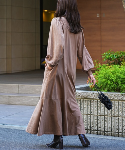 mili an deni(ミリアンデニ)の「マーメイドラインワンピース(ワンピース・レディース・ベージュ/モスグリーン/ブラック/チャコールグレー・L/M)」の12枚目の写真