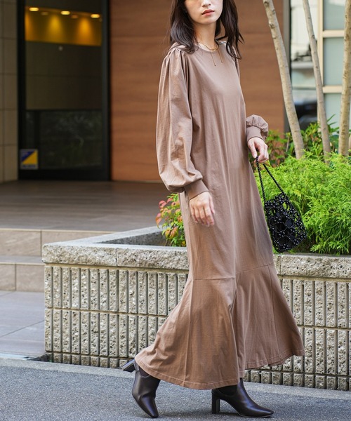 mili an deni(ミリアンデニ)の「マーメイドラインワンピース(ワンピース・レディース・ベージュ/モスグリーン/ブラック/チャコールグレー・L/M)」の13枚目の写真
