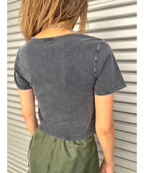 EGOIST（エゴイスト）の「ロゴ刺繍加工チビT（Tシャツ/カットソー・レディース・ライトブラウン/ネイビー/ブラック・FREE）」の8枚目の写真