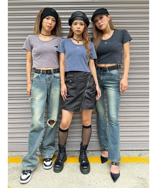 EGOIST（エゴイスト）の「ロゴ刺繍加工チビT（Tシャツ/カットソー・レディース・ライトブラウン/ネイビー/ブラック・FREE）」の4枚目の写真