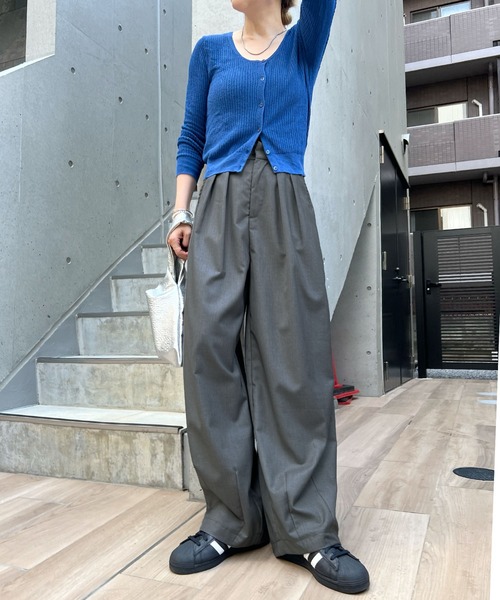 ABYS(アビス)の「ツータックワイドカーブスラックス(スラックス・レディース・グレー/ブラック・LARGE/MEDIUM)」の5枚目の写真