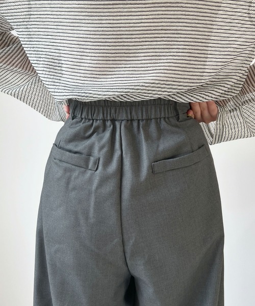 ABYS(アビス)の「ツータックワイドカーブスラックス(スラックス・レディース・グレー/ブラック・LARGE/MEDIUM)」の13枚目の写真