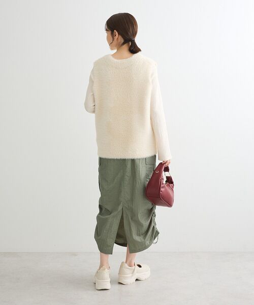 Green　Parks（グリーンパークス）の「シャギーVネックニットベスト（ベスト・レディース・ブラック/ホワイト系その他2/グレー・FREE）」の12枚目の写真