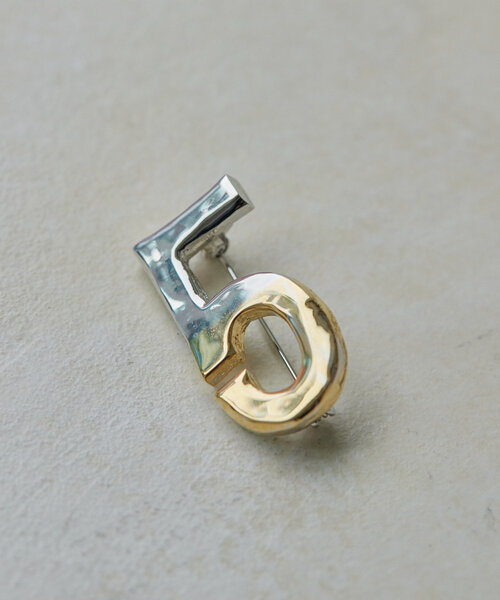ear PAPILLONNER(イアパピヨネ)の「【beq Pettina(ベック ペティーナ)】ナンバーズブローチ(ブローチ/コサージュ・レディース・シルバー系その他/シルバー/シルバー系その他2・FREE)」の10枚目の写真