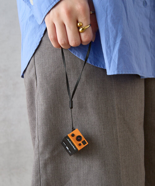 BIRTHDAY BAR(バースデイバー)の「レトロ-1 超小型デジタルカメラ(生活家電・レディース・ホワイト/オレンジ・0)」の7枚目の写真