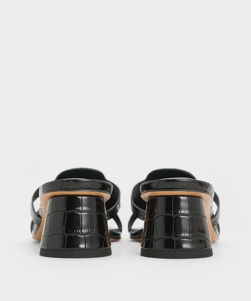 CHARLES & KEITH（チャールズ & キース）の「Easley イーズリー クロックエフェクトカットアウトヒールサンダル（サンダル・レディース・ブラック系その他4/ブラック/オフホワイト/ホワイト系その他3/ライラック/クリアブラウン/ブラウン系その他3・23cm/22.5cm/23.5cm/22cm/25.5cm/25cm/24.5cm）」の19枚目の写真