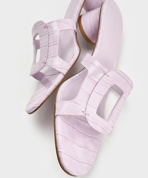 CHARLES & KEITH（チャールズ & キース）の「Easley イーズリー クロックエフェクトカットアウトヒールサンダル（サンダル・レディース・ブラック系その他4/ブラック/オフホワイト/ホワイト系その他3/ライラック/クリアブラウン/ブラウン系その他3・23cm/22.5cm/23.5cm/22cm/25.5cm/25cm/24.5cm）」の12枚目の写真