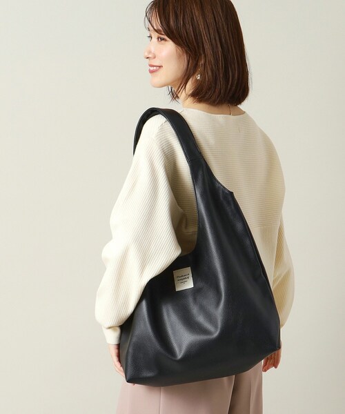 ITS'DEMO（イッツデモ）の「◆【通勤に／A4対応】パッチ付きラウンドトート（トートバッグ・レディース・シルバー/ブラック/ナチュラル/ブロンズ・00）」の7枚目の写真