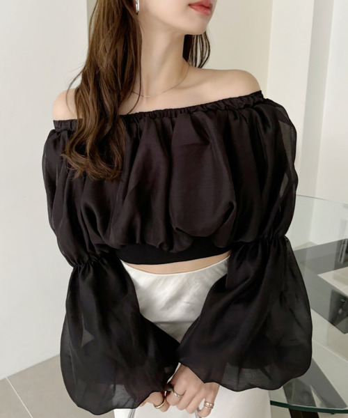 Ada.(エイダ)の「シフォン ふんわり オフショル クロップド トップス(シャツ/ブラウス・レディース・ホワイト/ベージュ/ブラック/ネイビー/グレー/イエロー・M)」の3枚目の写真
