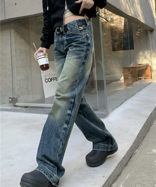 by muni:r(バイ ムニール)の「ビンテージカットワイドデニムパンツ(デニムパンツ・レディース・ブルー・SMALL/MEDIUM)」の7枚目の写真