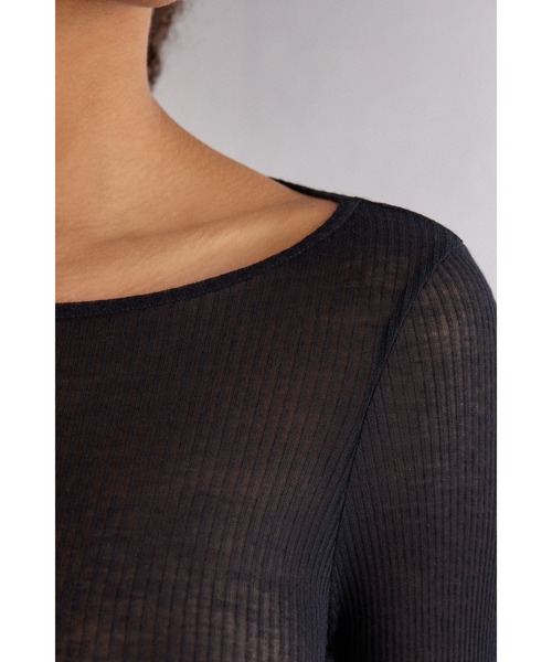 Intimissimi（インティミッシミ）の「Ultranatural カシミヤ混 ロングスリーブ ニット（ニット/セーター・レディース・ブルー/グレー/ブラック/ライトベージュ/ホワイト・L/S/M）」の13枚目の写真