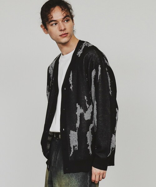tk.TAKEO KIKUCHI（ティーケータケオキクチ）の「アブストラクトシアーカーディガン（カーディガン/ボレロ・メンズ・ブラック系4/ホワイト系5・03/02）」の8枚目の写真