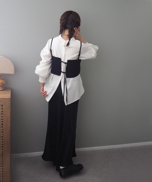 LAULEN(ローレン)の「2way volume sleeve blouse /2way バックボタン ボリュームスリーブ ブラウス(シャツ/ブラウス・レディース・ブラック/アイボリー/ホワイト・FREE)」の17枚目の写真