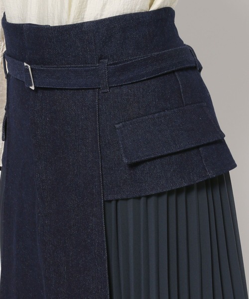 mysty woman(ミスティウーマン)の「異素材プリーツレイヤースカート 320386(スカート・レディース・ブラック/ネイビー・FREE)」の11枚目の写真