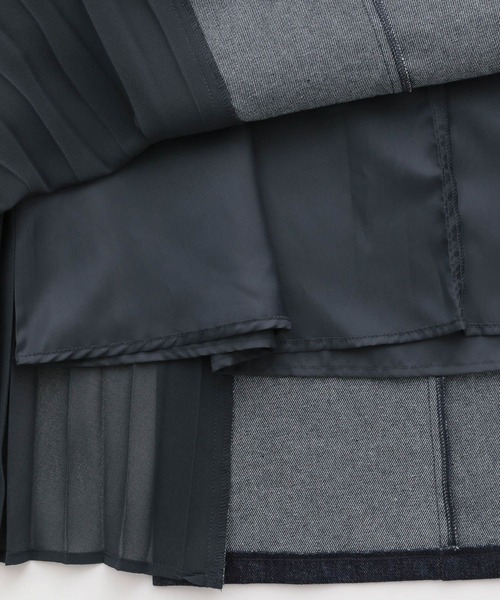 mysty woman(ミスティウーマン)の「異素材プリーツレイヤースカート 320386(スカート・レディース・ブラック/ネイビー・FREE)」の13枚目の写真