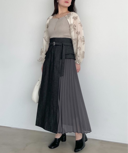 mysty woman(ミスティウーマン)の「異素材プリーツレイヤースカート 320386(スカート・レディース・ブラック/ネイビー・FREE)」の21枚目の写真