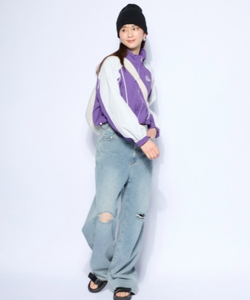 Kappa(カッパ)の「ショート丈 ナイロントラックジャケット(ナイロンジャケット・レディース・パープル/ブラック・SMALL/MEDIUM/LARGE)」の16枚目の写真