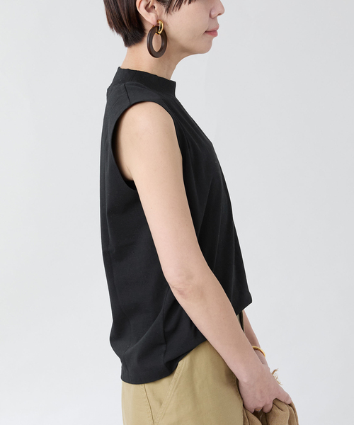 ATON(エイトン)の「ATON(エイトン)MOCKNECK SLEEVELESS PULLOVER KKAGGM0113(Tシャツ/カットソー・レディース・ホワイト/ブラック・SMALL)」の5枚目の写真