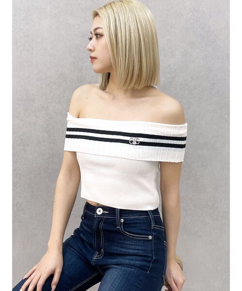 GYDA(ジェイダ)の「SymmetryGYDAオフショルニットトップス(Tシャツ/カットソー・レディース・グレー/オフホワイト/ブラック・FREE)」の16枚目の写真
