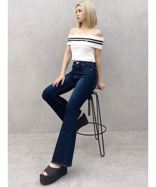 GYDA(ジェイダ)の「SymmetryGYDAオフショルニットトップス(Tシャツ/カットソー・レディース・グレー/オフホワイト/ブラック・FREE)」の18枚目の写真