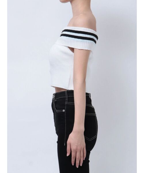 GYDA(ジェイダ)の「SymmetryGYDAオフショルニットトップス(Tシャツ/カットソー・レディース・グレー/オフホワイト/ブラック・FREE)」の20枚目の写真