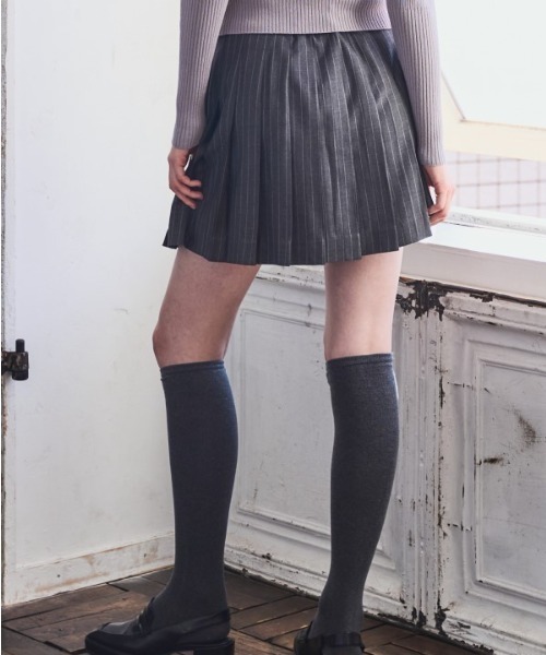 Meline M(メリンエム)の「Timeless pleated Stripe Skirt タイムレスプリーツストライプスカート(スカート・レディース・グレー・FREE)」の8枚目の写真