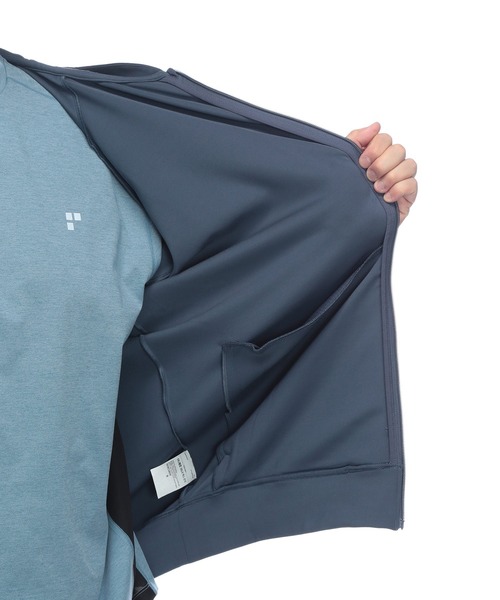 UNDER ARMOUR(アンダーアーマー)の「UNDER ARMOUR (アンダーアーマー) FITTED 切り替え フルジップ パーカー MOTIVATE KNIT FZ HD(パーカー・メンズ・ダークグレー/ホワイト・3XL/4XL/5XL)」の6枚目の写真