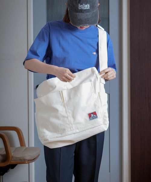 BEN DAVIS(ベンデイビス)の「【BEN DAVIS/ベンデイビス】POCKET BIG CANVAS SHOULDER BAG(ショルダーバッグ・メンズ・ホワイト/ブラック・FREE)」の1枚目の写真