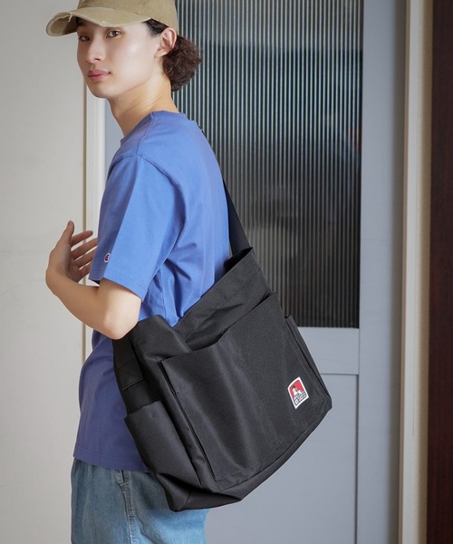 BEN DAVIS(ベンデイビス)の「【BEN DAVIS/ベンデイビス】POCKET BIG CANVAS SHOULDER BAG(ショルダーバッグ・メンズ・ホワイト/ブラック・FREE)」の2枚目の写真