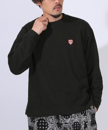 ワンポイント刺繍入りロンT