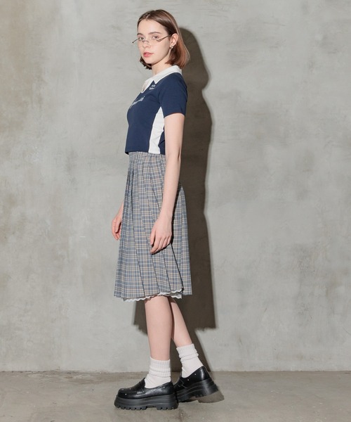 FOREVER 21（フォーエバー トゥエンティーワン）の「【2025SS】レースドッキングミディスカート（スカート・レディース・グリーン/ブルー/チャコールグレー/ベージュ/ネイビー・SMALL/MEDIUM）」の7枚目の写真