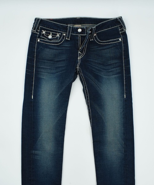TRUE RELIGION（トゥルーレリジョン）の「【ヴィンテージ古着】Y2K TRUE RELIGION デザイン スリム デニムパンツ（デニムパンツ・メンズ・ブルー・MEDIUM）」の2枚目の写真