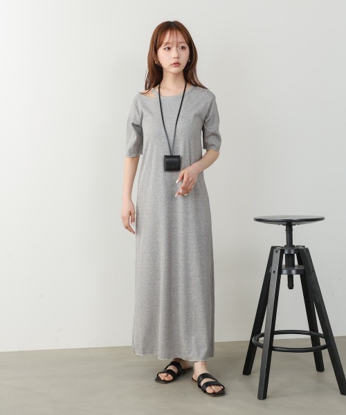 Bab（バブ）の「【S・Mサイズ展開】ラメカットソーハーフスリーブスリットワンピース（ワンピース・レディース・パープル/ブラック/杢グレー・S/M）」の4枚目の写真