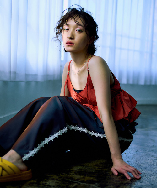 THE GOODLAND MARKET(ザグッドランドマーケット)の「cwtch 2WAY BUSTIER(キャミソール・レディース・ライトグレー/レッド/ブラック・FREE)」の11枚目の写真