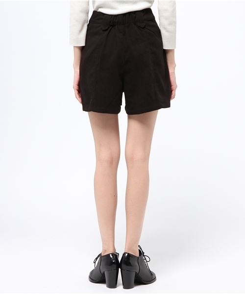 mystic(ミスティック)の「【mystic】フェイクスエードショートパンツ(その他パンツ・レディース・ブラック/グレー/キャメル・1/2)」の6枚目の写真