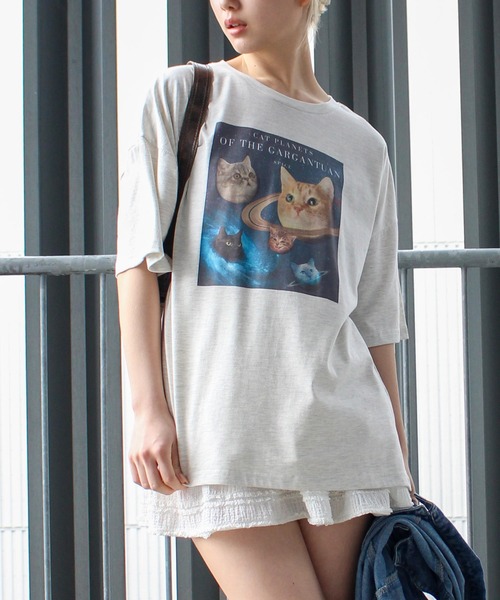 SpRay(スプレイ)の「宇宙ねこ BIG Tシャツ(Tシャツ/カットソー・レディース・オフホワイト/オートミール/スミクロ・FREE)」の6枚目の写真
