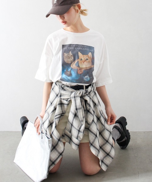 SpRay(スプレイ)の「宇宙ねこ BIG Tシャツ(Tシャツ/カットソー・レディース・オフホワイト/オートミール/スミクロ・FREE)」の19枚目の写真