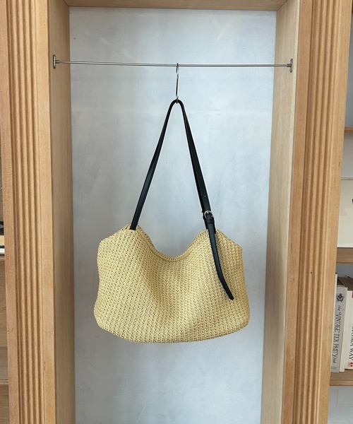 FINEnough(ファインナフ)の「ストローメッシュショルダーバッグ(ショルダーバッグ・レディース・ライトベージュ/ベージュ/イエロー・FREE)」の6枚目の写真