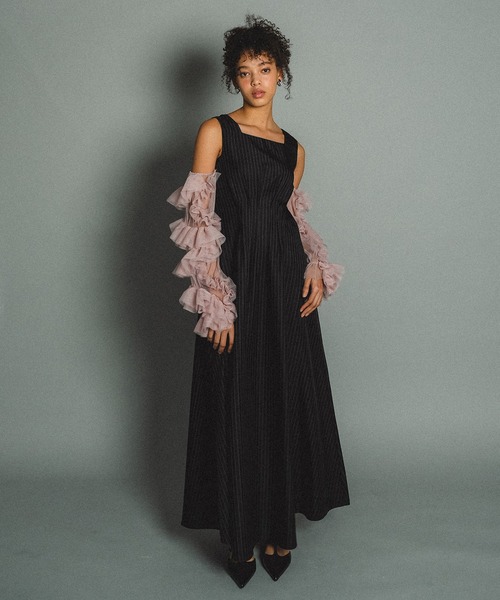 et.UNiVER(エトユニベール)の「Frourish attched dress(ドレス・レディース・ライトグレー/ブラック/グレー・SMALL/MEDIUM/LARGE)」の7枚目の写真