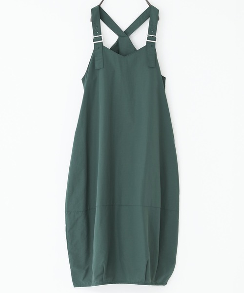 n'OrLABEL（ノアールレーベル）の「『コクーンナイロンジャンパースカート』（ジャンパースカート・レディース・グリーン/ブラック/グレイッシュベージュ・1/2）」の13枚目の写真