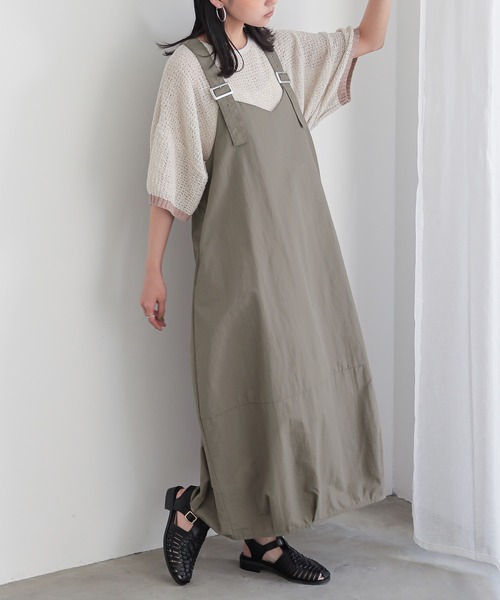 n'OrLABEL（ノアールレーベル）の「『コクーンナイロンジャンパースカート』（ジャンパースカート・レディース・グリーン/ブラック/グレイッシュベージュ・1/2）」の7枚目の写真