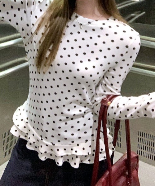 SHEENA(シーナ)の「裾フリルドットプリントロンT/長袖Tシャツ(Tシャツ/カットソー・レディース・ホワイト・M)」の4枚目の写真