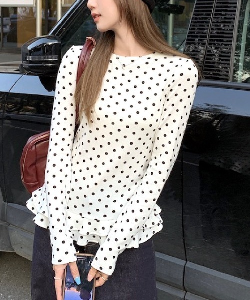 SHEENA(シーナ)の「裾フリルドットプリントロンT/長袖Tシャツ(Tシャツ/カットソー・レディース・ホワイト・M)」の9枚目の写真