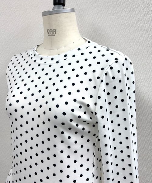 SHEENA(シーナ)の「裾フリルドットプリントロンT/長袖Tシャツ(Tシャツ/カットソー・レディース・ホワイト・M)」の14枚目の写真
