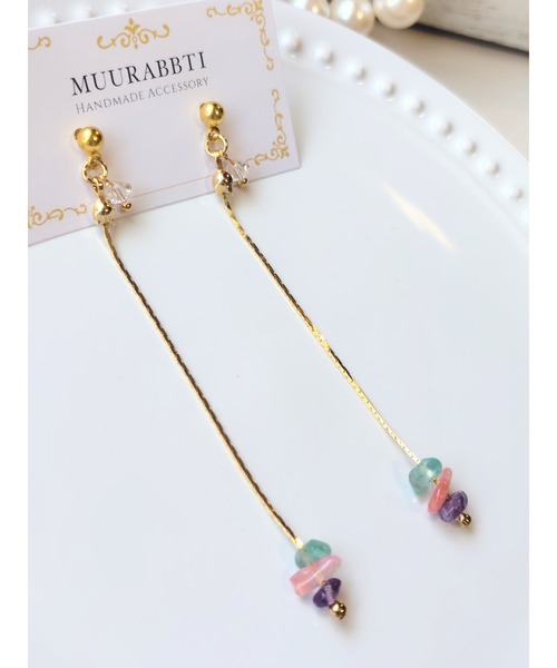 tone(トーン)の「【MUURABBTI】3つのさざれ石のピアス(MA)(ピアス(両耳用)・レディース・ゴールド・FREE)」の2枚目の写真